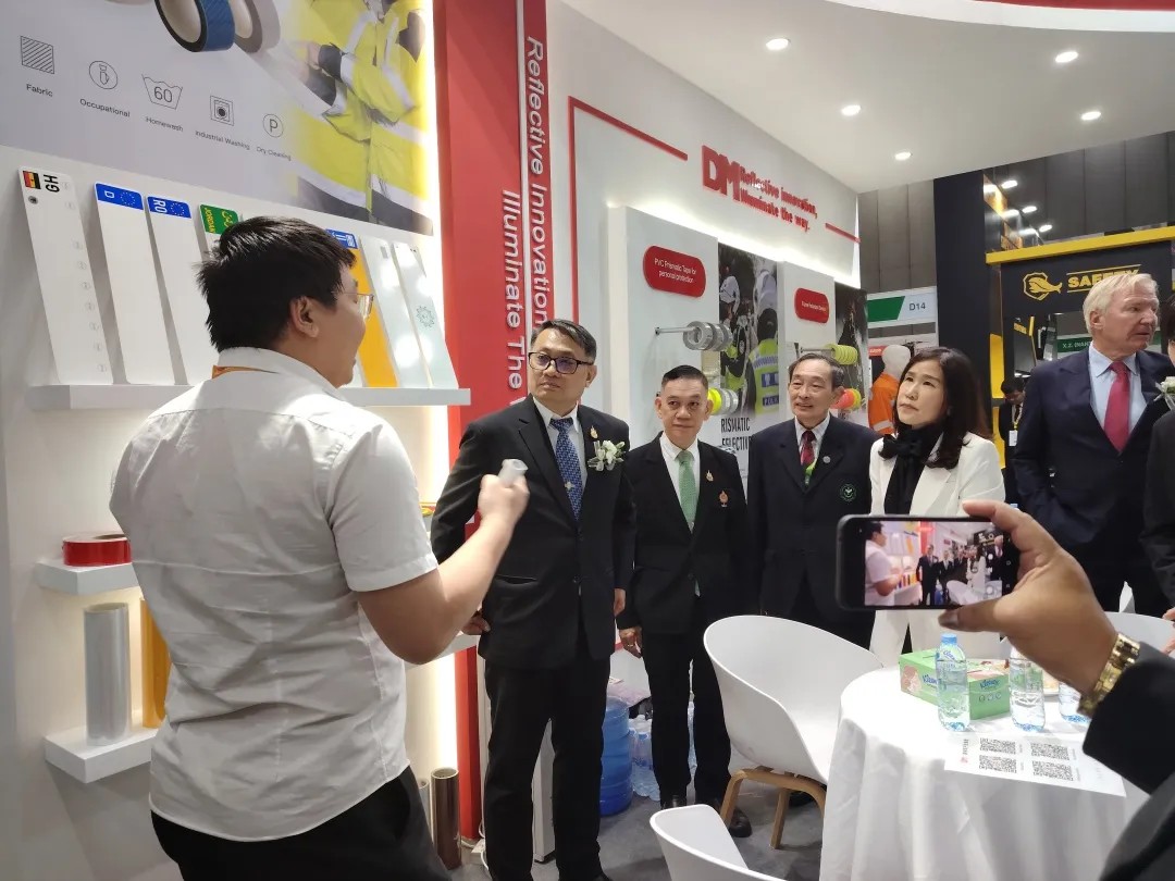 亚洲bwin光学泰国劳动保；；；；；；；ふ (5)