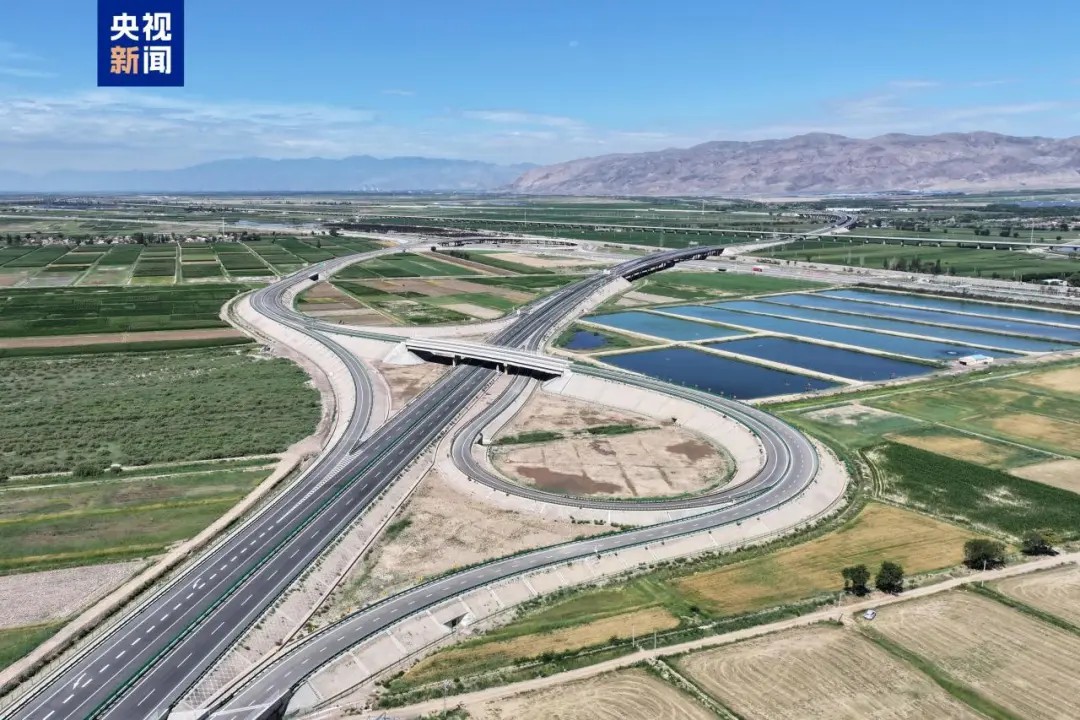 G1816国道亚洲bwin光学反光膜案例4